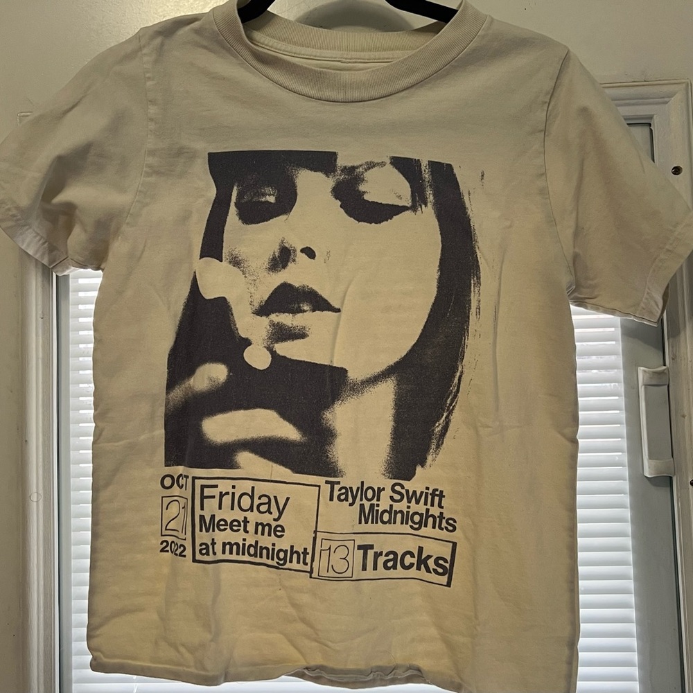 Taylor Swift Midnights Meet Me at Midnight T-Shirt 2022